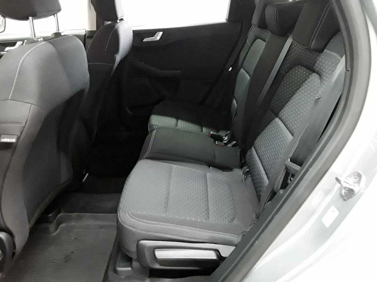 Ford Kuga 1.5 EcoBlue COOL&CONNECT 13