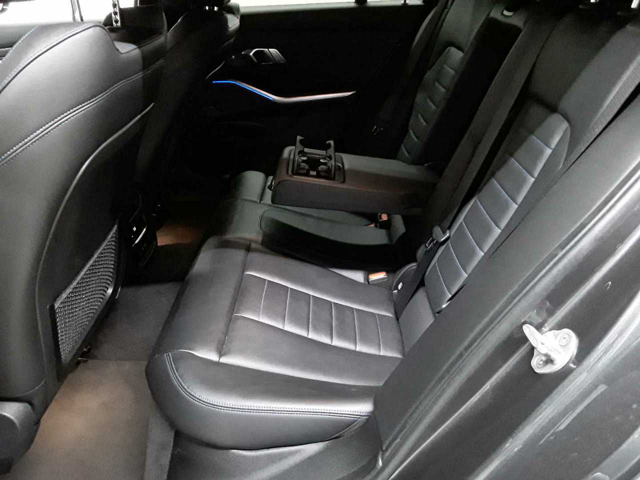 BMW 320d Touring xDrive Aut. M Sport 13