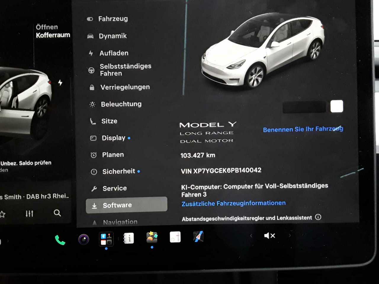 Tesla Model Y Long Range Dual Motor AWD 11