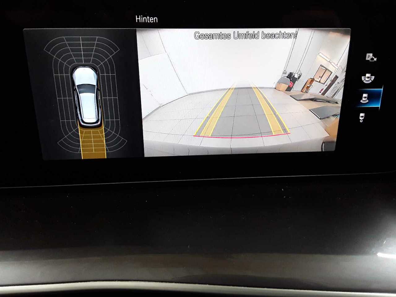 Mercedes-Benz EQC 400 4Matic 16