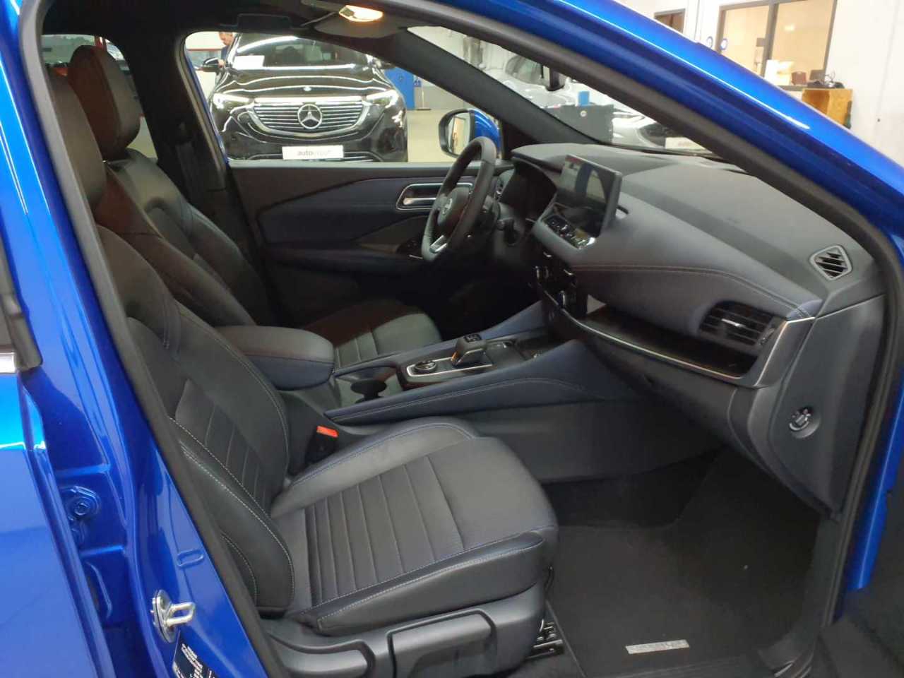 Nissan Qashqai 1.3 DIG-T 4x4 MHEV Xtronic Tekna 8