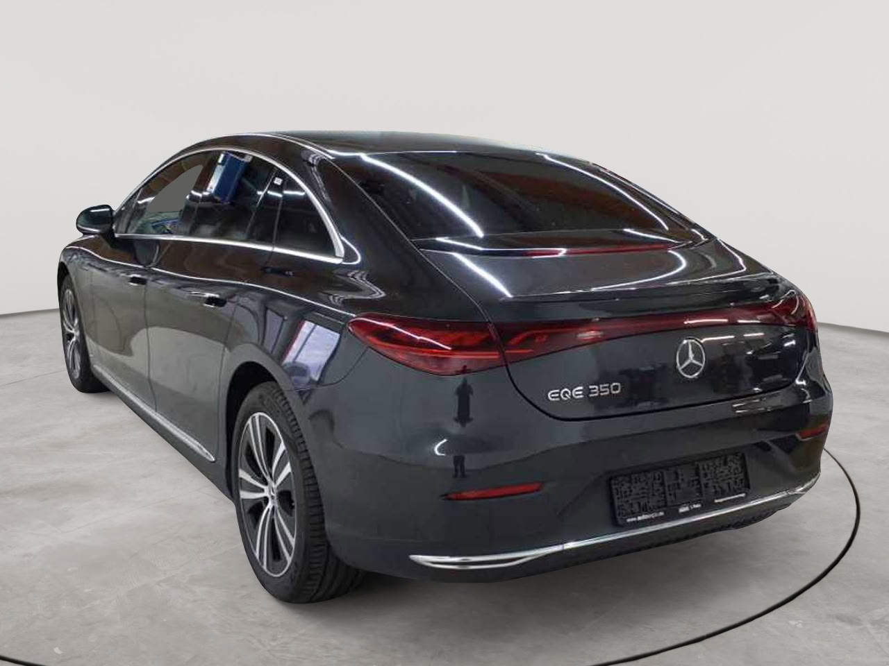 Mercedes-Benz EQE 350 Electric Art 5