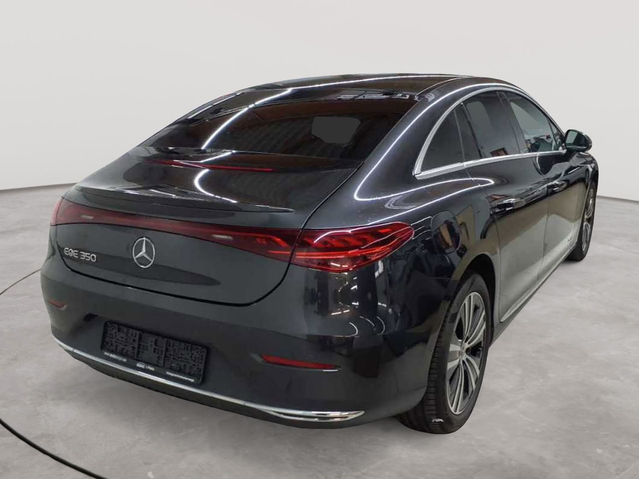 Mercedes-Benz EQE 350 Electric Art 4