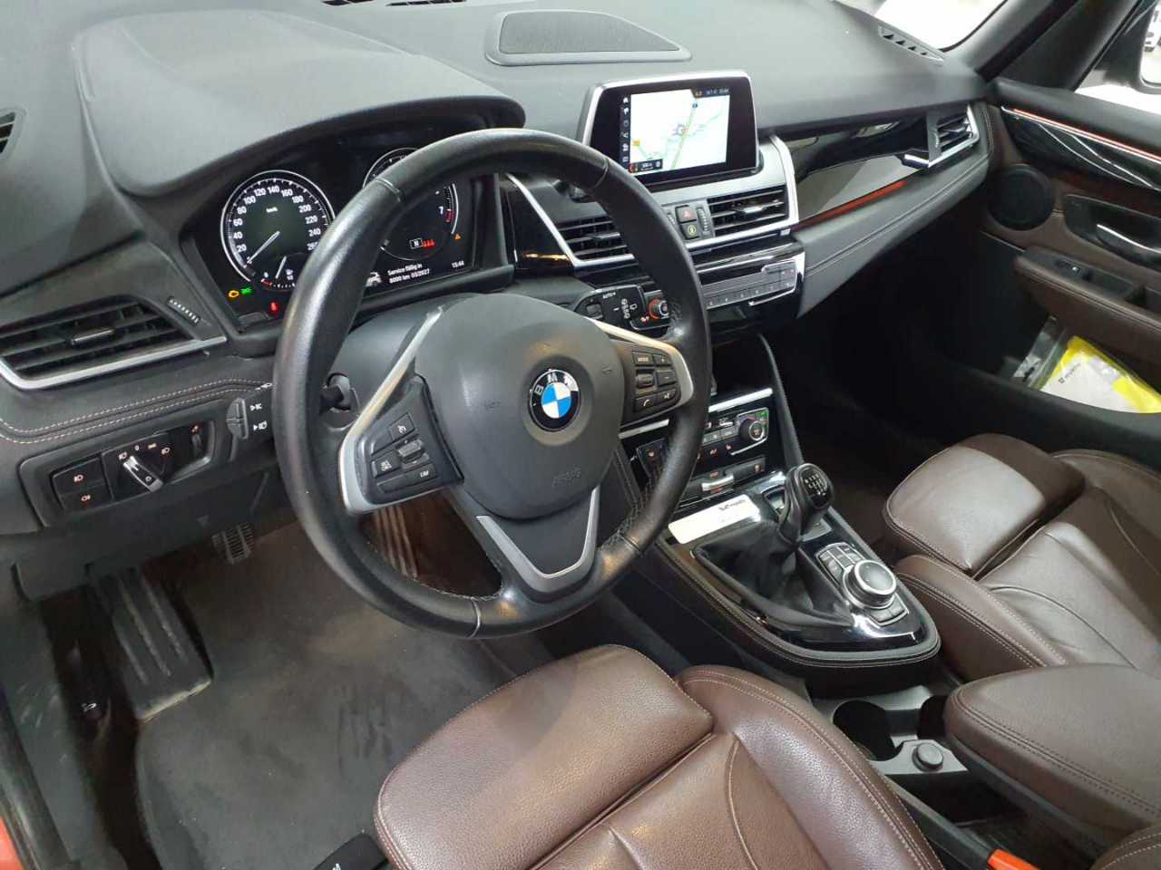 BMW 218i Gran Tourer Sport Line 9