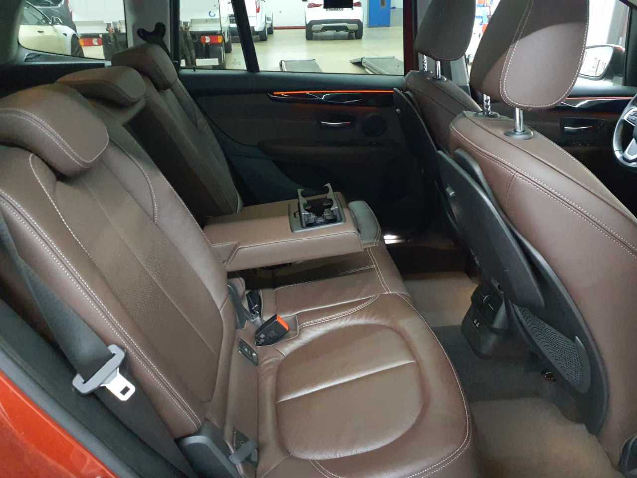 BMW 218i Gran Tourer Sport Line 13