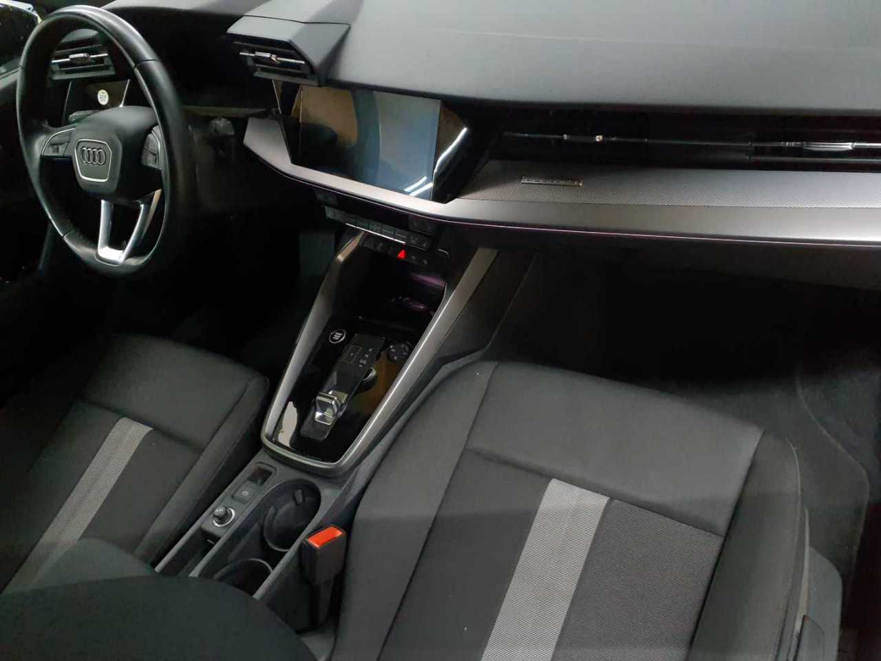 Audi A3 40 TDI Sportback quattro S tronic advanced 9
