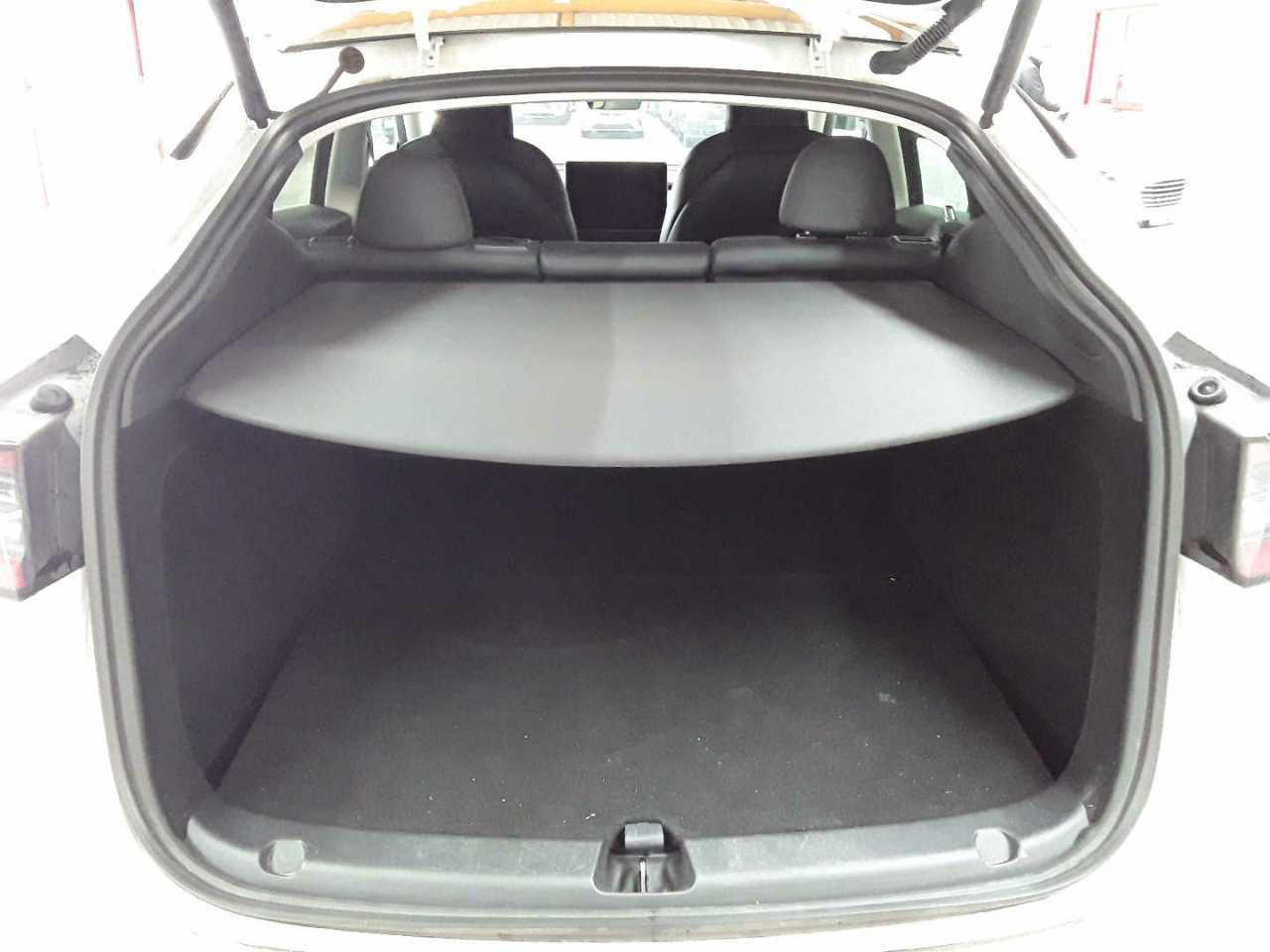 Tesla Model Y Long Range Dual Motor AWD 15