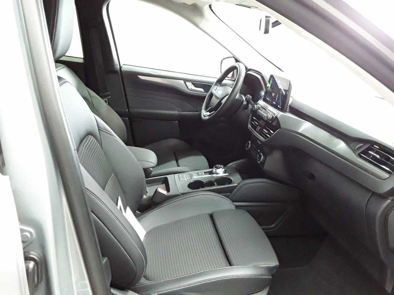 Ford Kuga 2.0 EcoBlue Aut. TITANIUM X 8