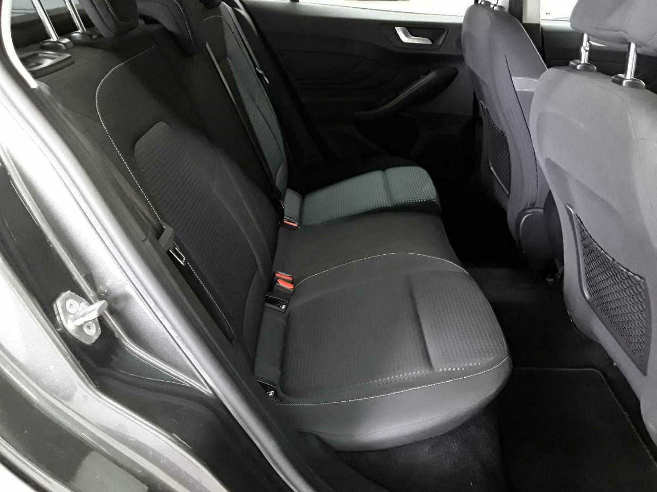 Ford Focus Turnier 1.5 EcoBlue Start-Stopp-System COOL&CONNECT 14