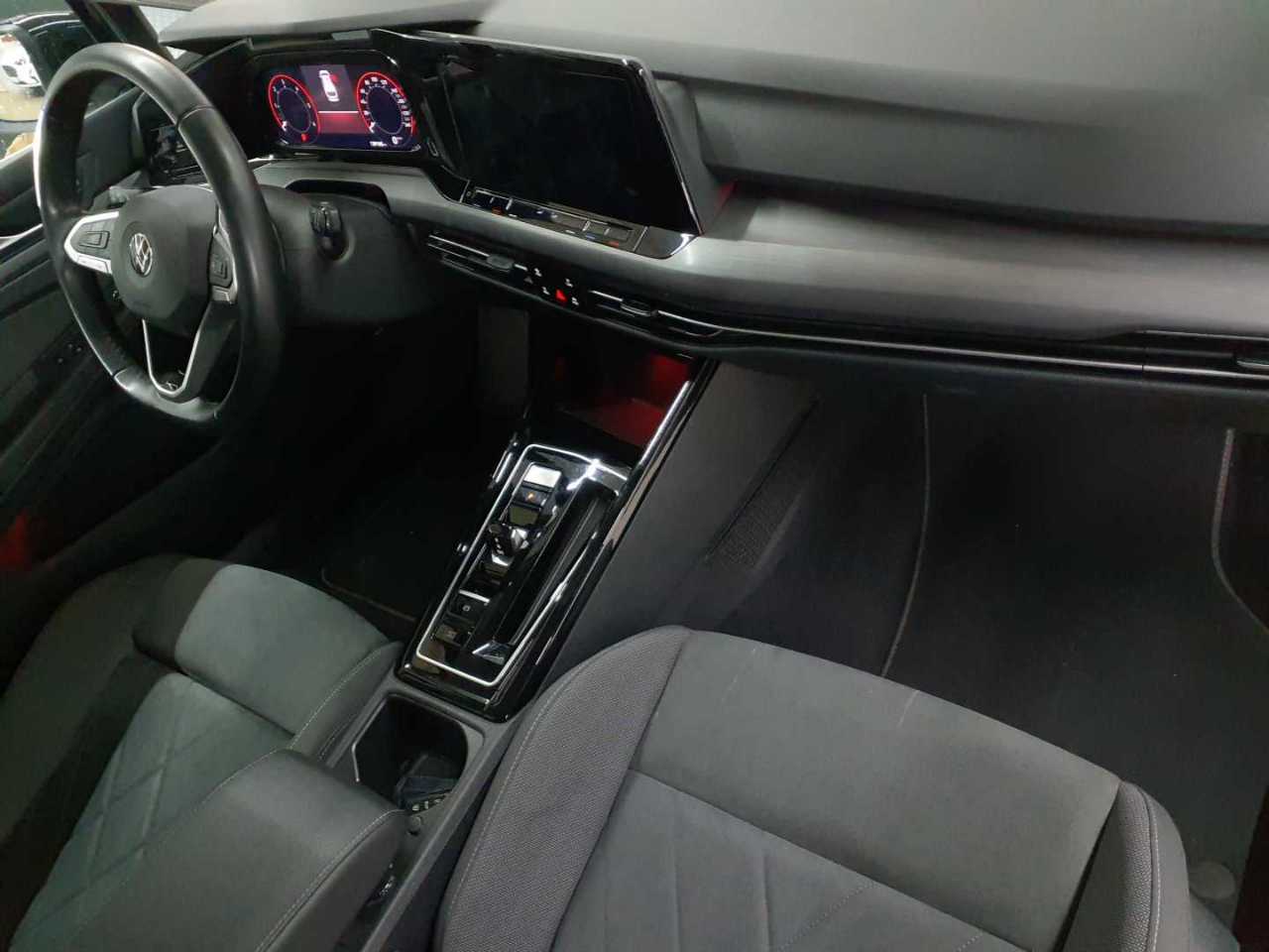 Vw Golf Variant 2.0 TDI SCR DSG Style 9