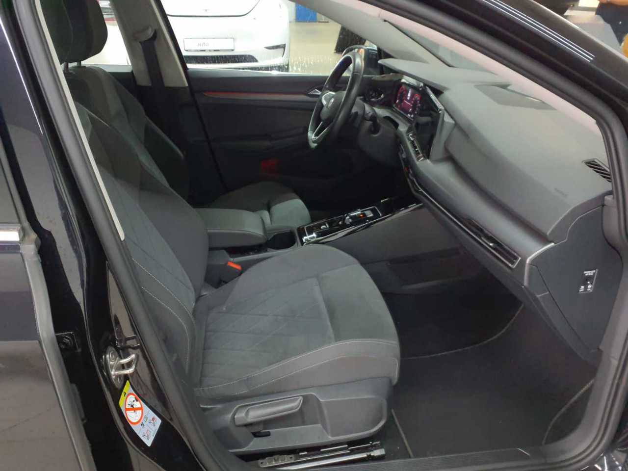 Vw Golf Variant 2.0 TDI SCR DSG Style 8