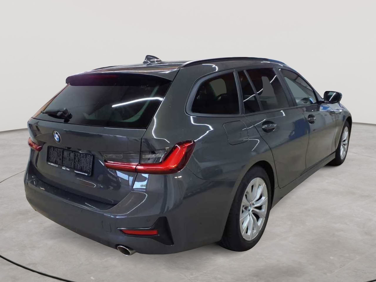 Bmw 318d Touring Advantage 4