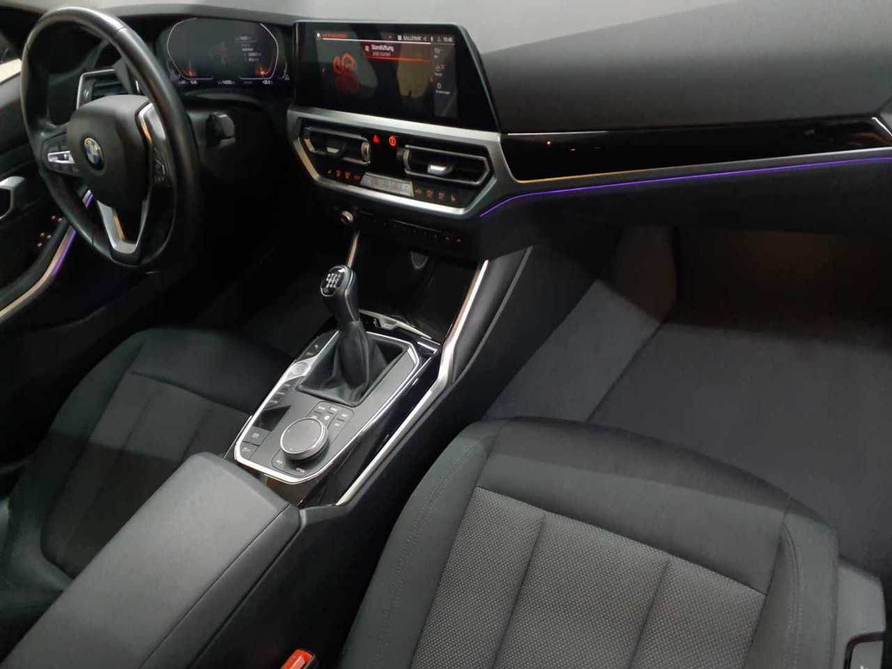 Bmw 318d Touring Advantage 9