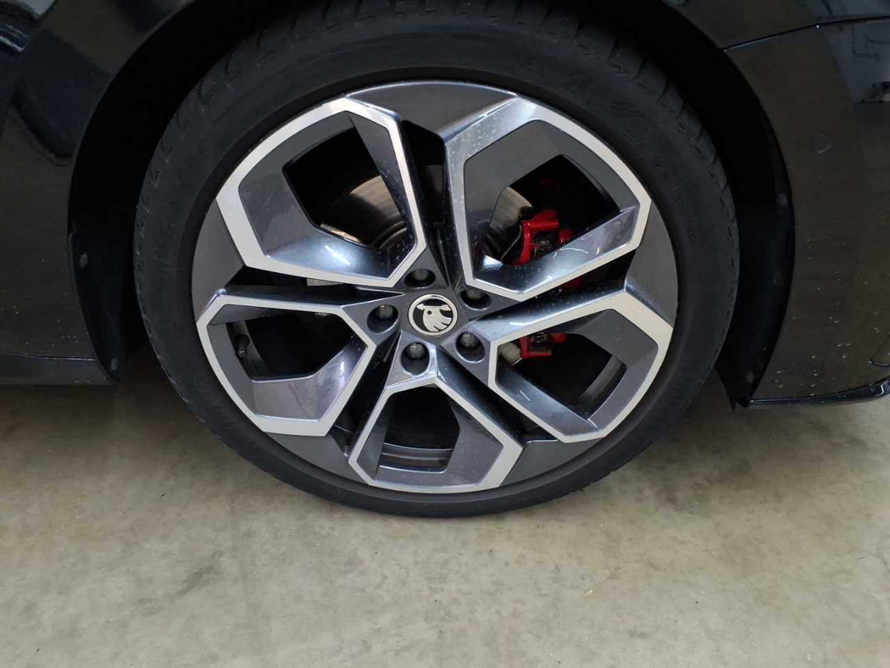 Skoda Octavia 2.0 TDI DSG 4x4 RS Plus 17
