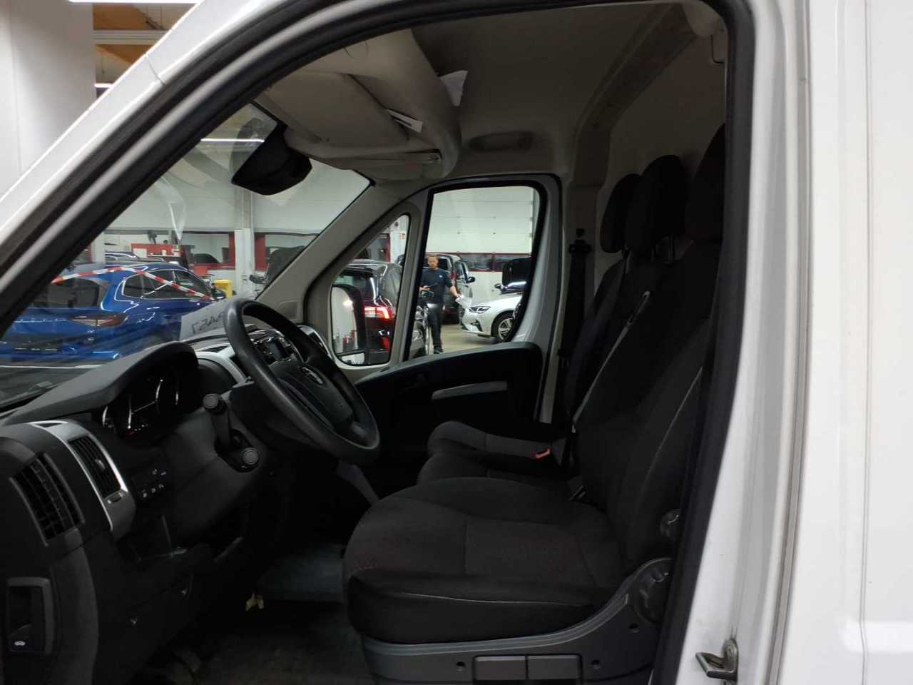 Opel Movano 2.2 D L2H1 2WD VA Edition 7