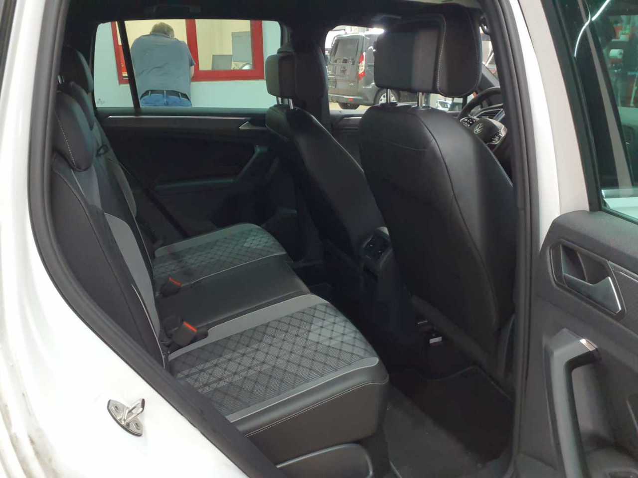 Vw Tiguan 1.5 TSI OPF DSG R-Line 14