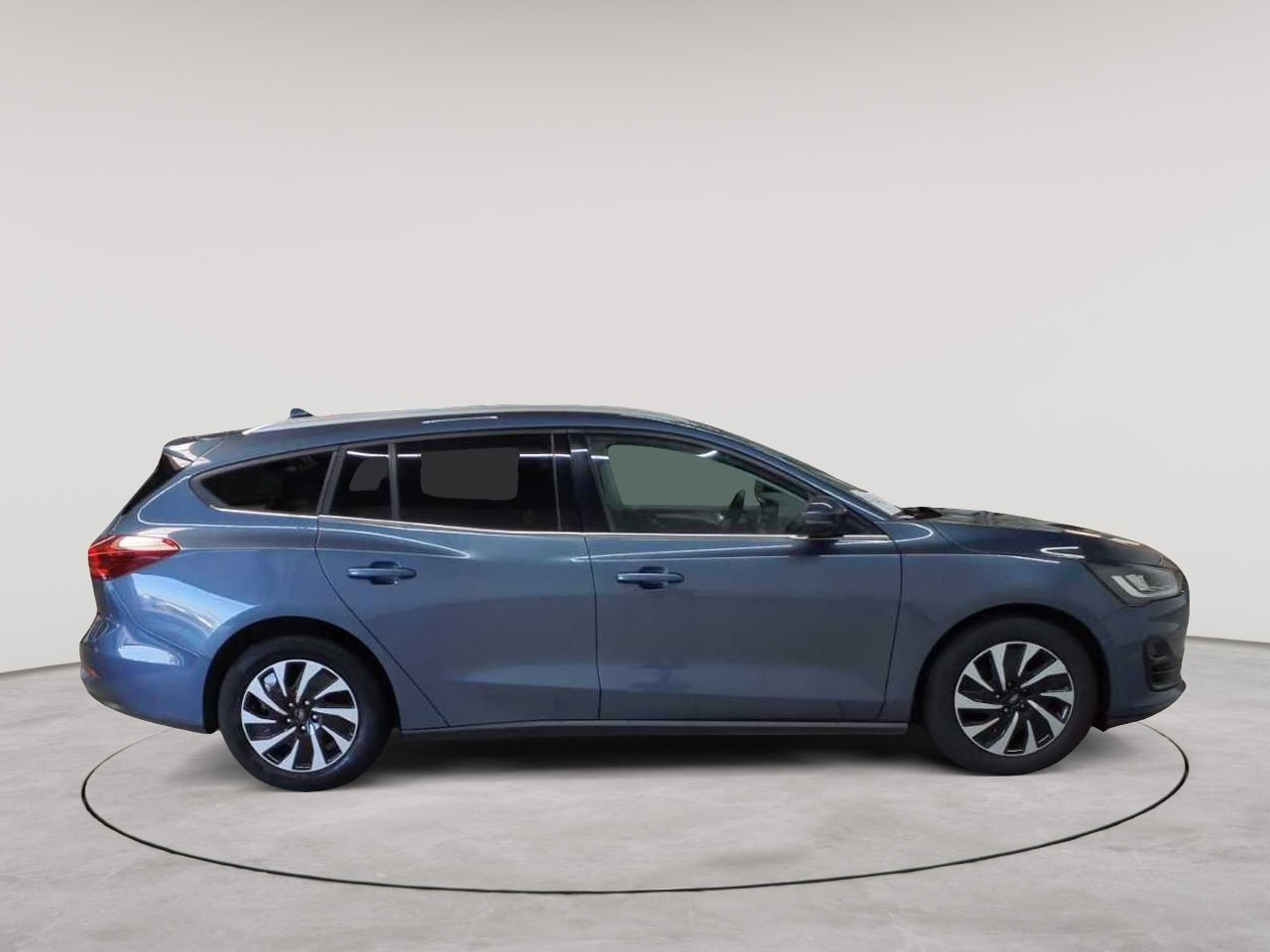 Ford Focus Turnier 1.0 EcoBoost Hybrid TITANIUM X 3