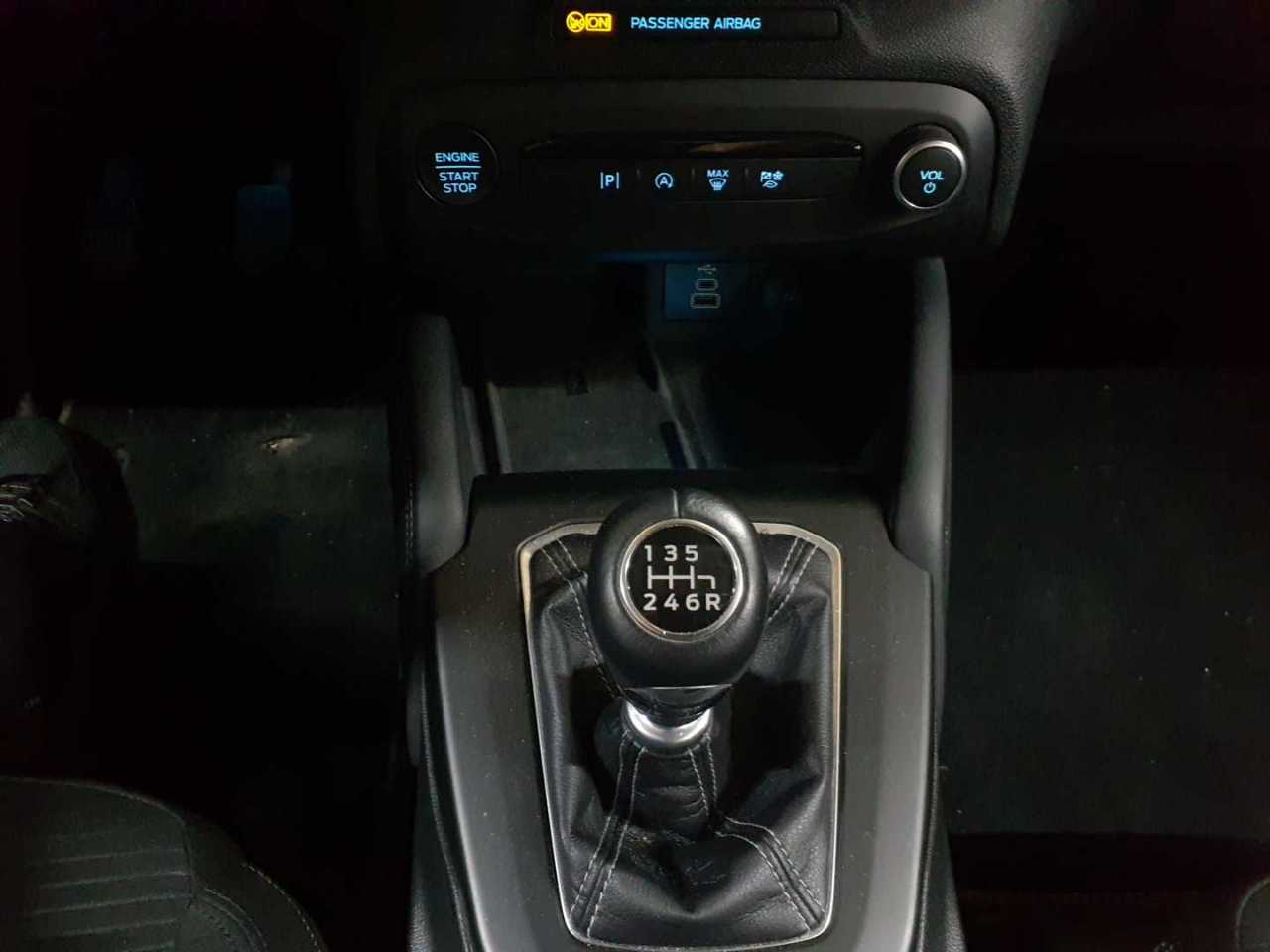 Ford Focus Turnier 1.0 EcoBoost Hybrid TITANIUM X 10