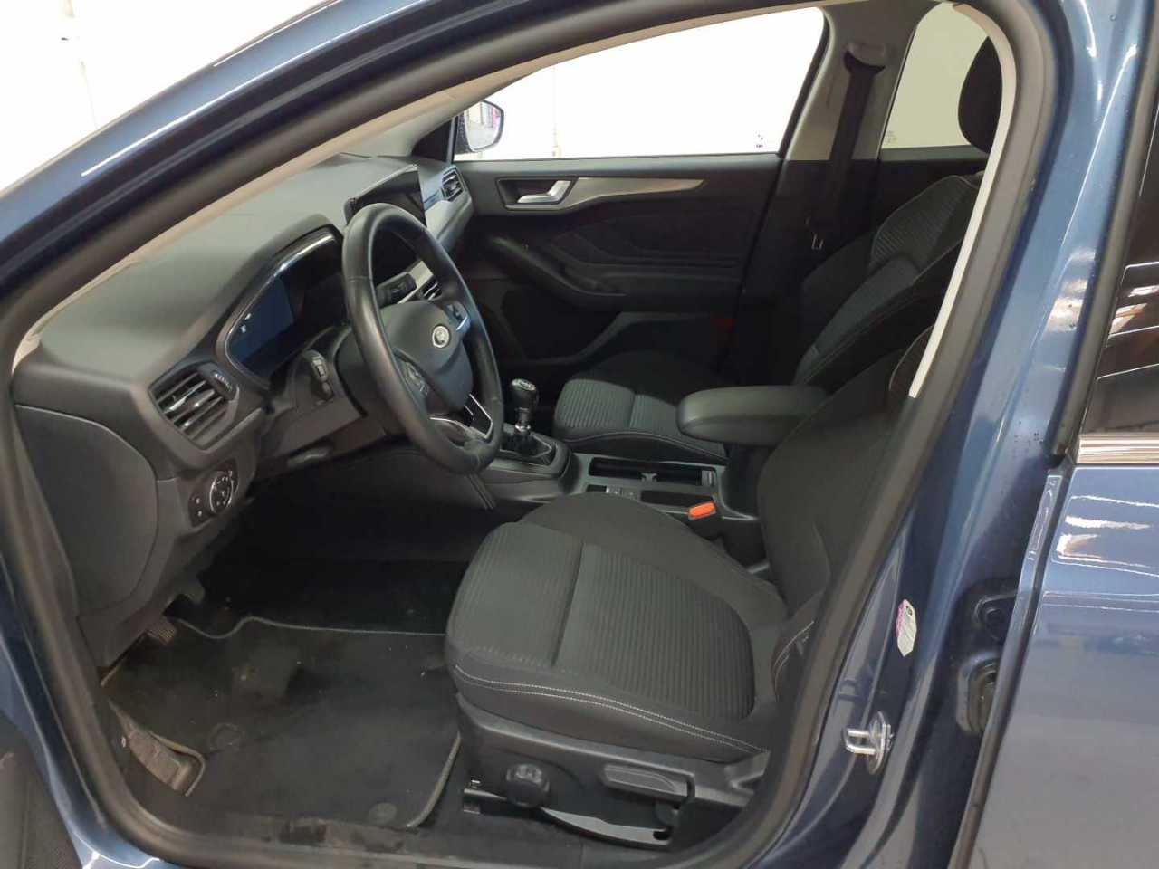 Ford Focus Turnier 1.0 EcoBoost Hybrid TITANIUM X 7
