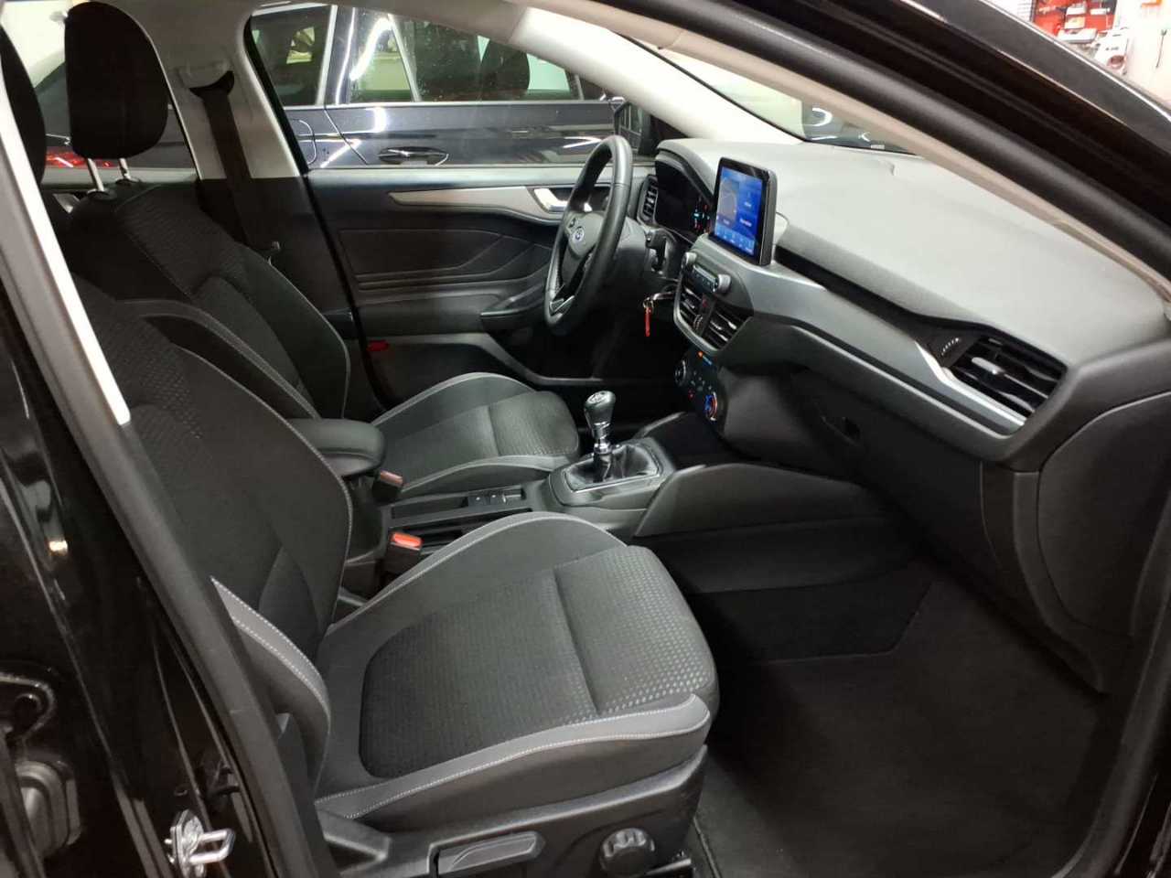 Ford Focus Turnier 1.5 EcoBlue Start-Stopp-System COOL&CONNECT 8