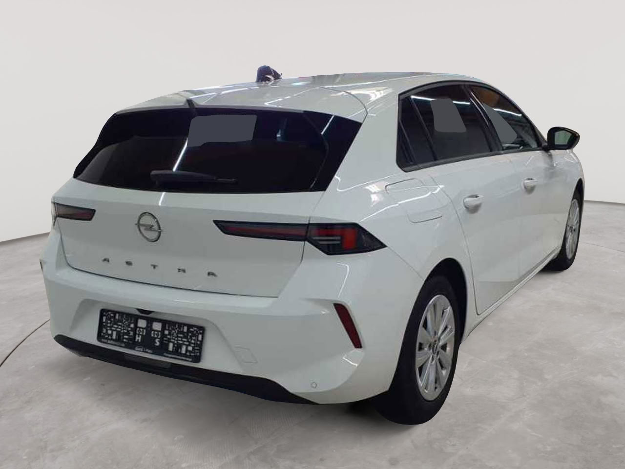 Opel Astra 1.2 Turbo Elegance 4
