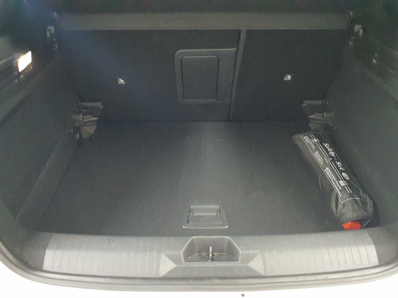 Opel Astra 1.2 Turbo Elegance 15