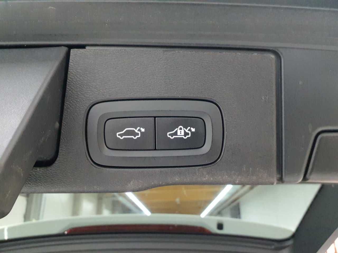 Volvo XC60 B4 D AWD Geartronic Inscription 16