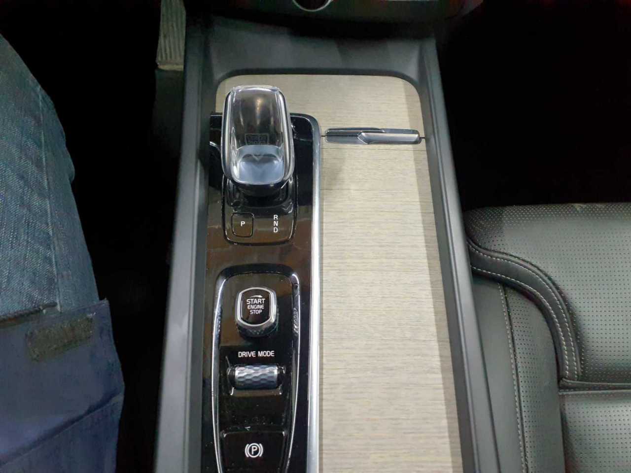 Volvo XC60 B4 D AWD Geartronic Inscription 10