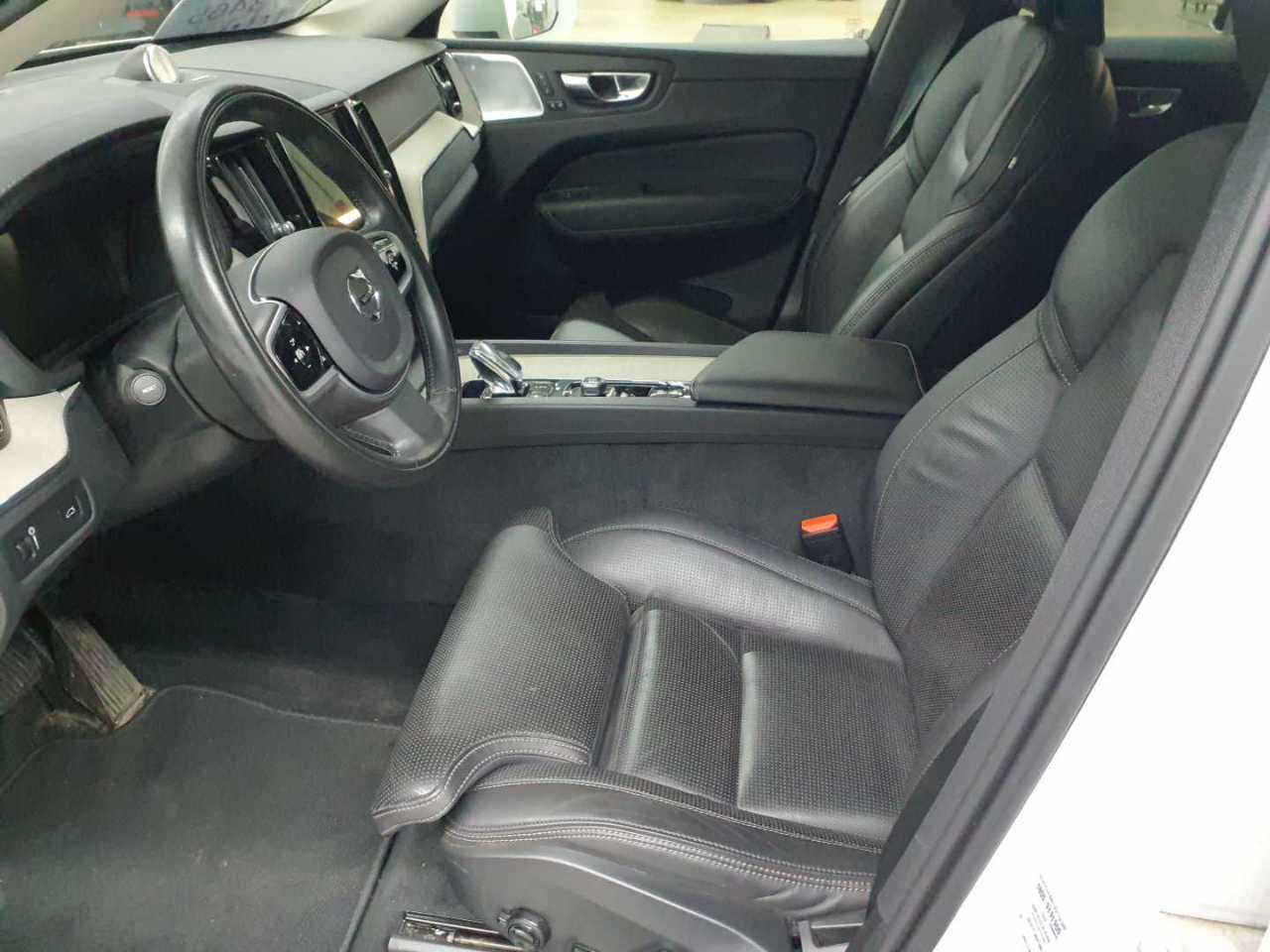 Volvo XC60 B4 D AWD Geartronic Inscription 7
