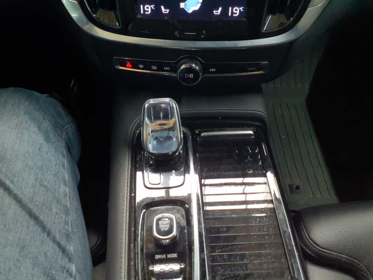 Volvo V60 T6 AWD Recharge Geartronic Inscription 10