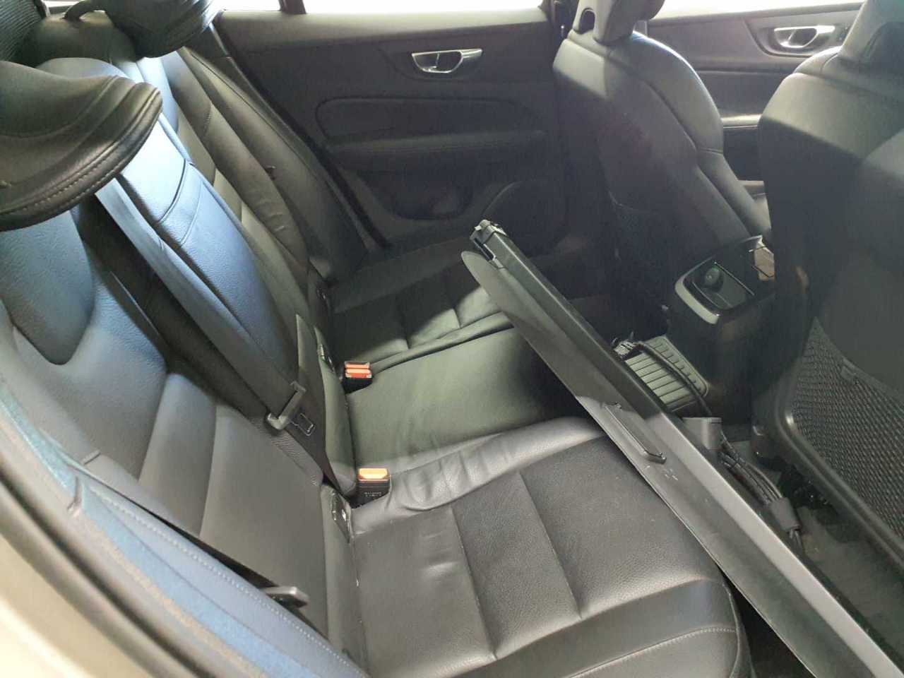 Volvo V60 T6 AWD Recharge Geartronic Inscription 14