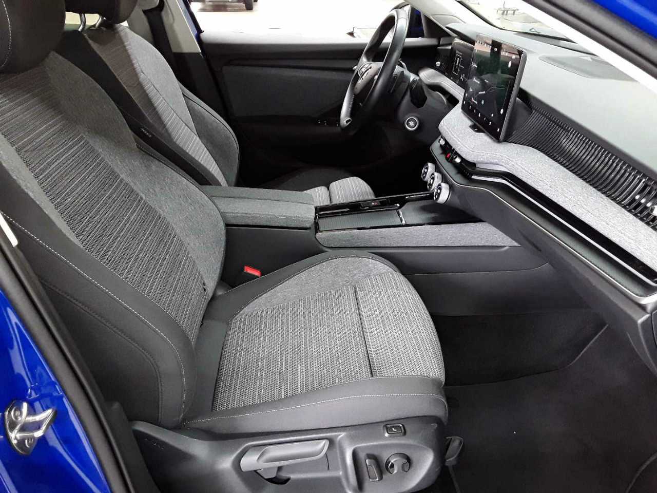 Skoda Superb Combi 2.0 TDI DSG Selection 8