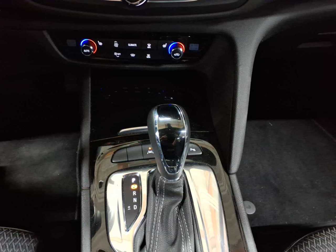 Opel Insignia Sports Tourer 2.0 Diesel Aut. Elegance 10