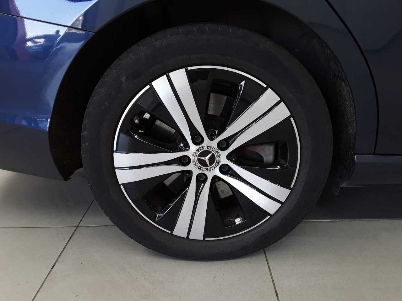 Mercedes-Benz C 300 e T 9G-TRONIC Avantgarde 20