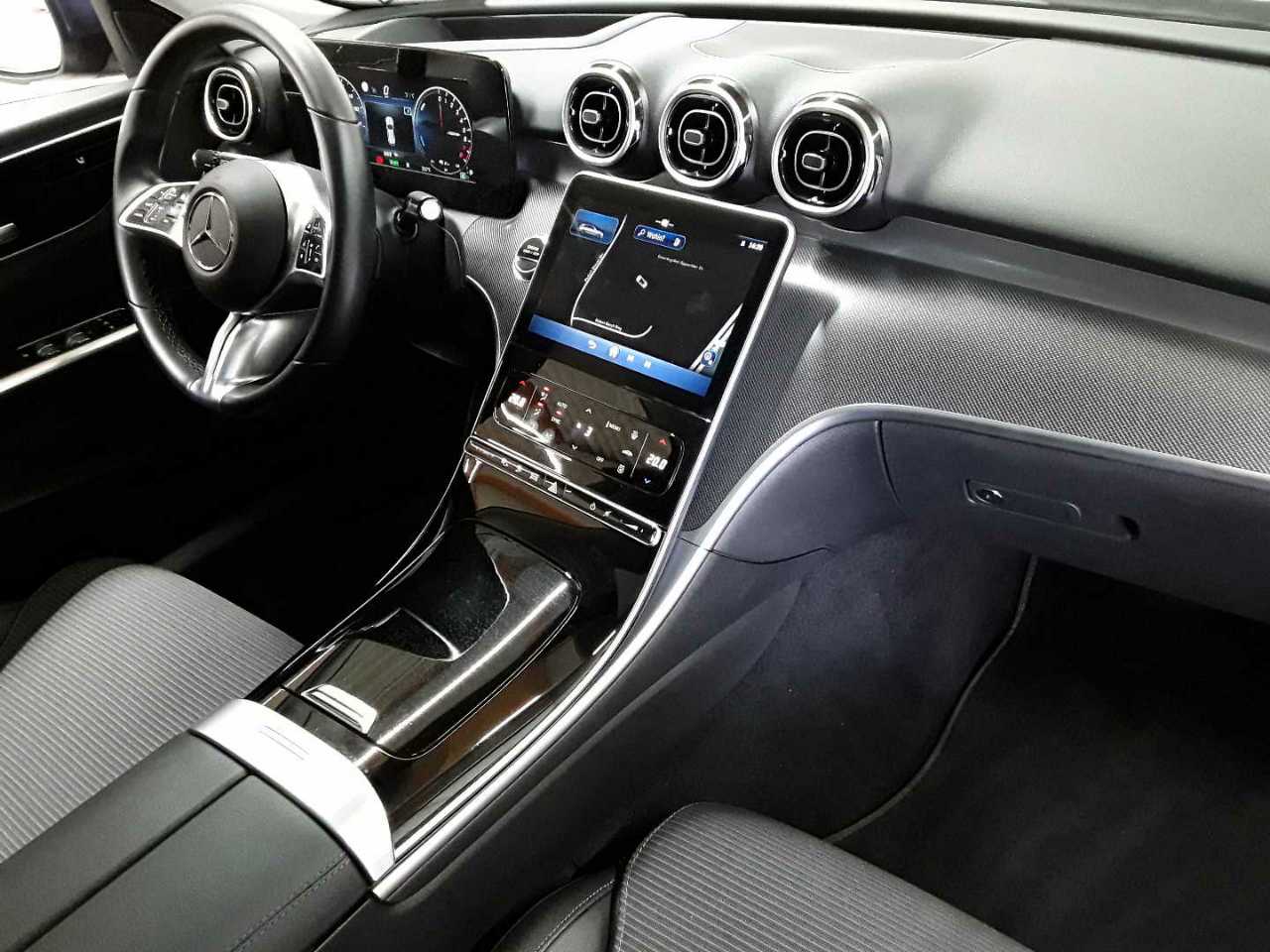 Mercedes-Benz C 300 e T 9G-TRONIC Avantgarde 9