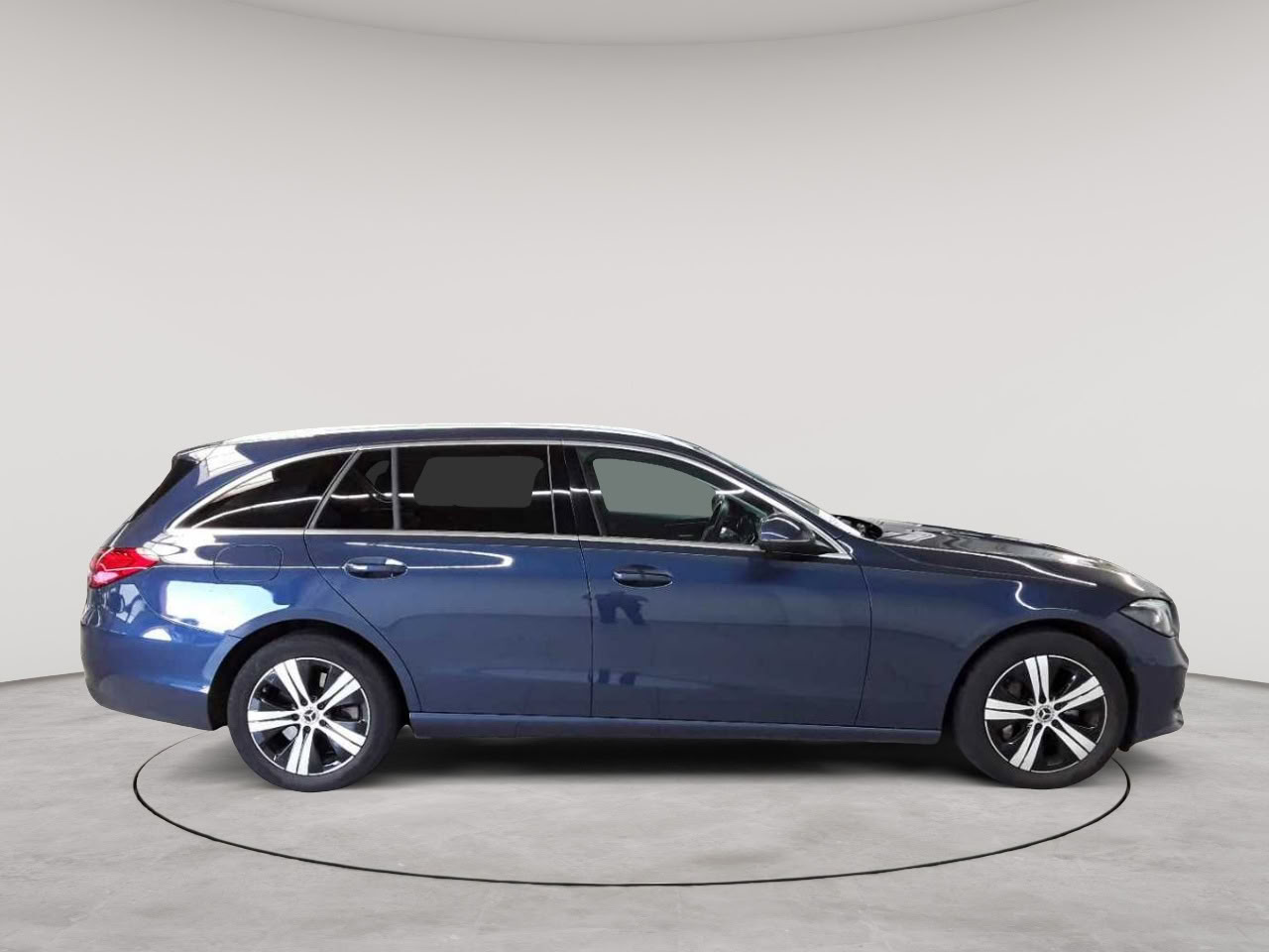 Mercedes-Benz C 300 e T 9G-TRONIC Avantgarde 3