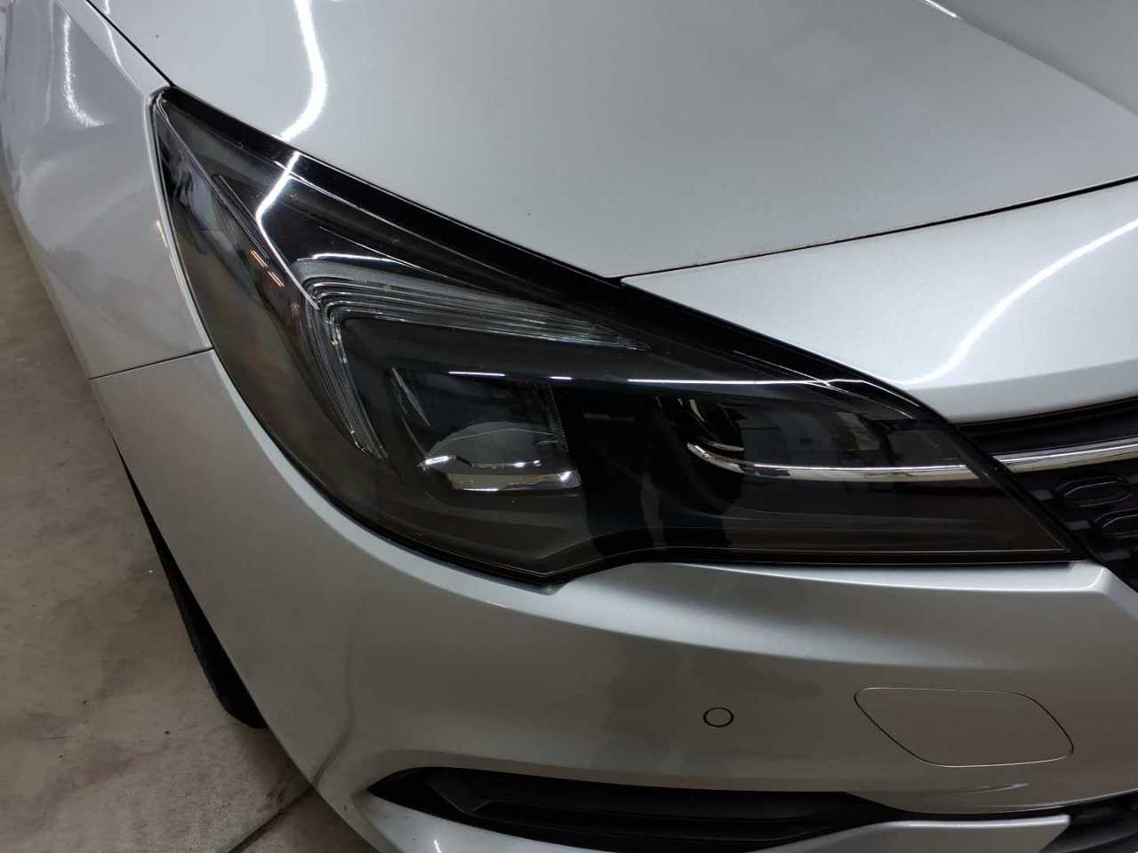 Opel Astra 1.2 Turbo Start/Stop Sports Tourer Edition 17