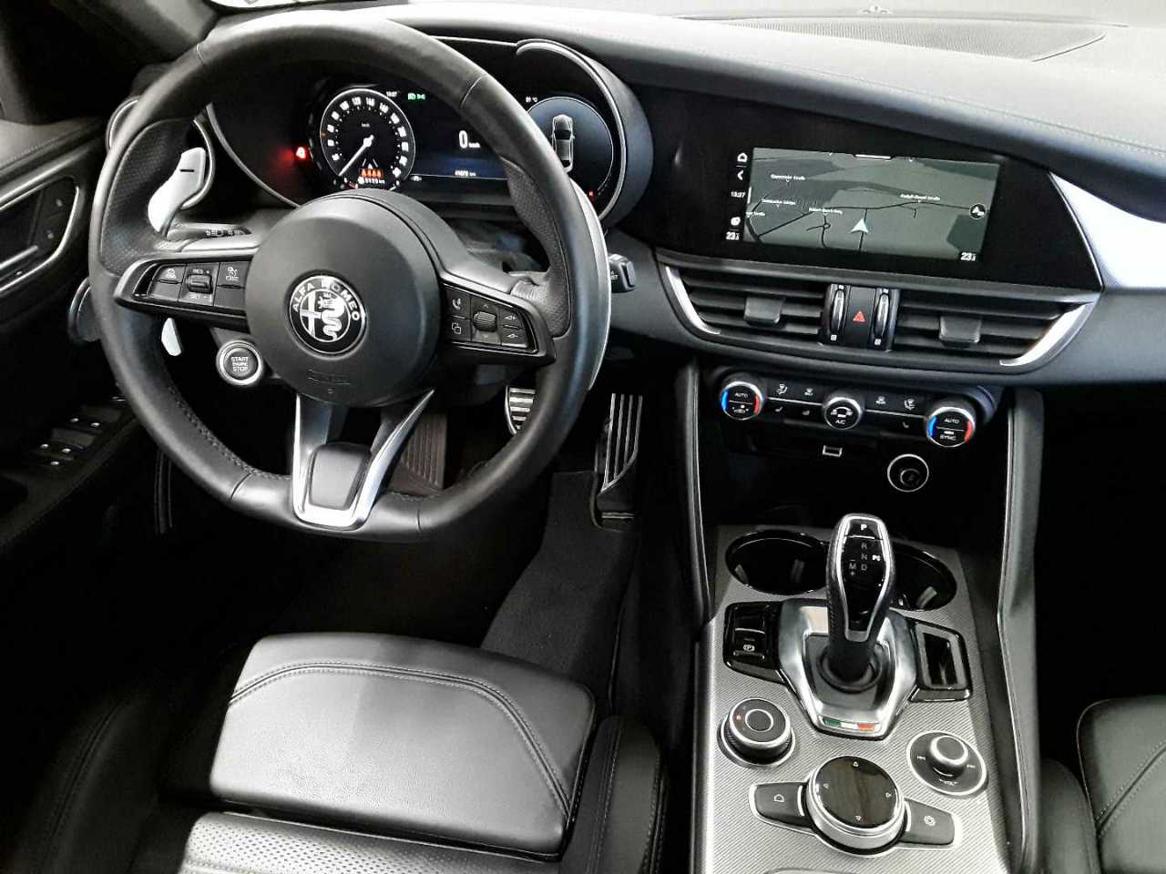 Alfa Romeo Giulia 2.2 Diesel AT8-Q4 Sprint 10