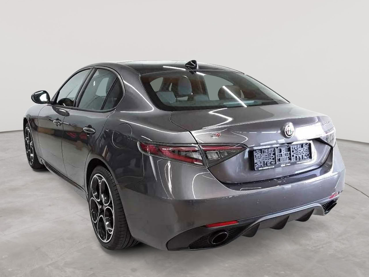 Alfa Romeo Giulia 2.2 Diesel AT8-Q4 Sprint 5