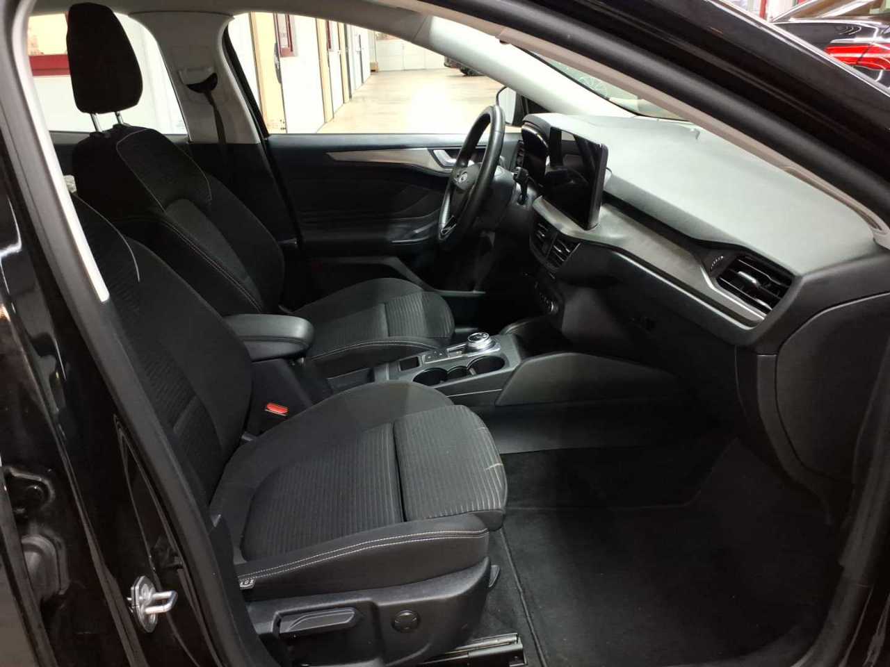 Ford Focus 1.5 EcoBlue Start-Stopp-System Aut. TITANIUM 8