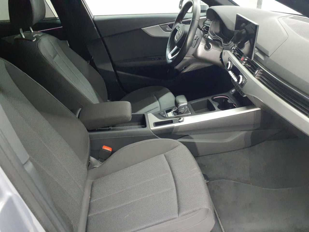 Audi A4 Avant 35 TFSI S tronic advanced 8
