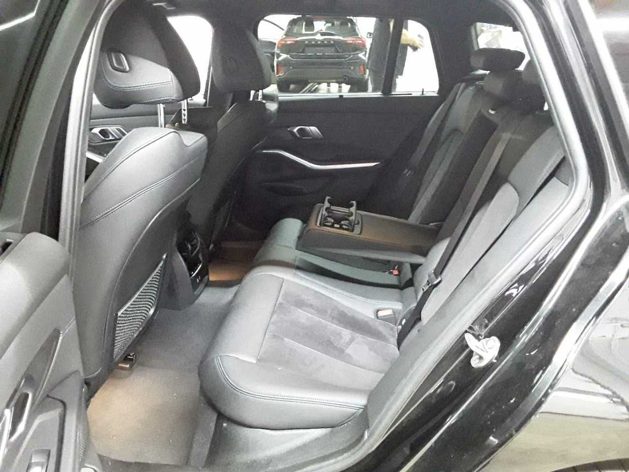 Bmw 330e Touring Aut. 13