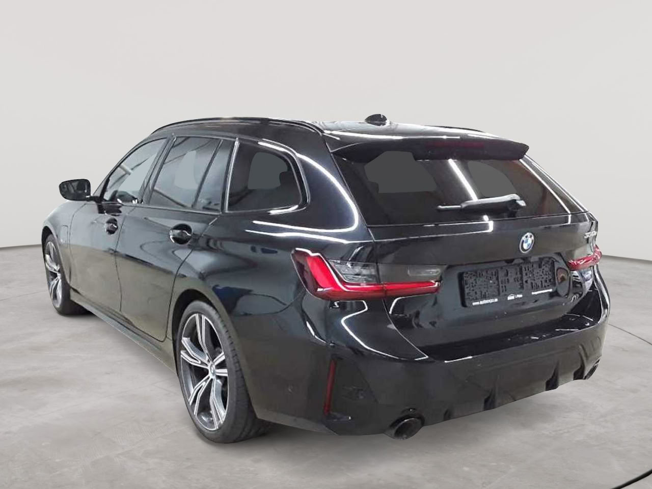 Bmw 330e Touring Aut. 5