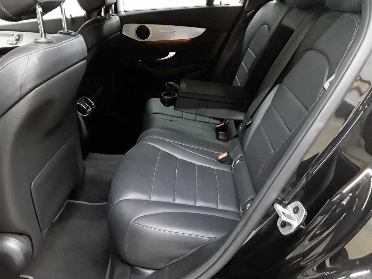 Mercedes-Benz GLC 300 4Matic 9G-TRONIC 13