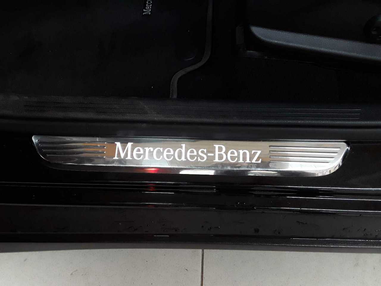 Mercedes-Benz GLC 300 4Matic 9G-TRONIC 17