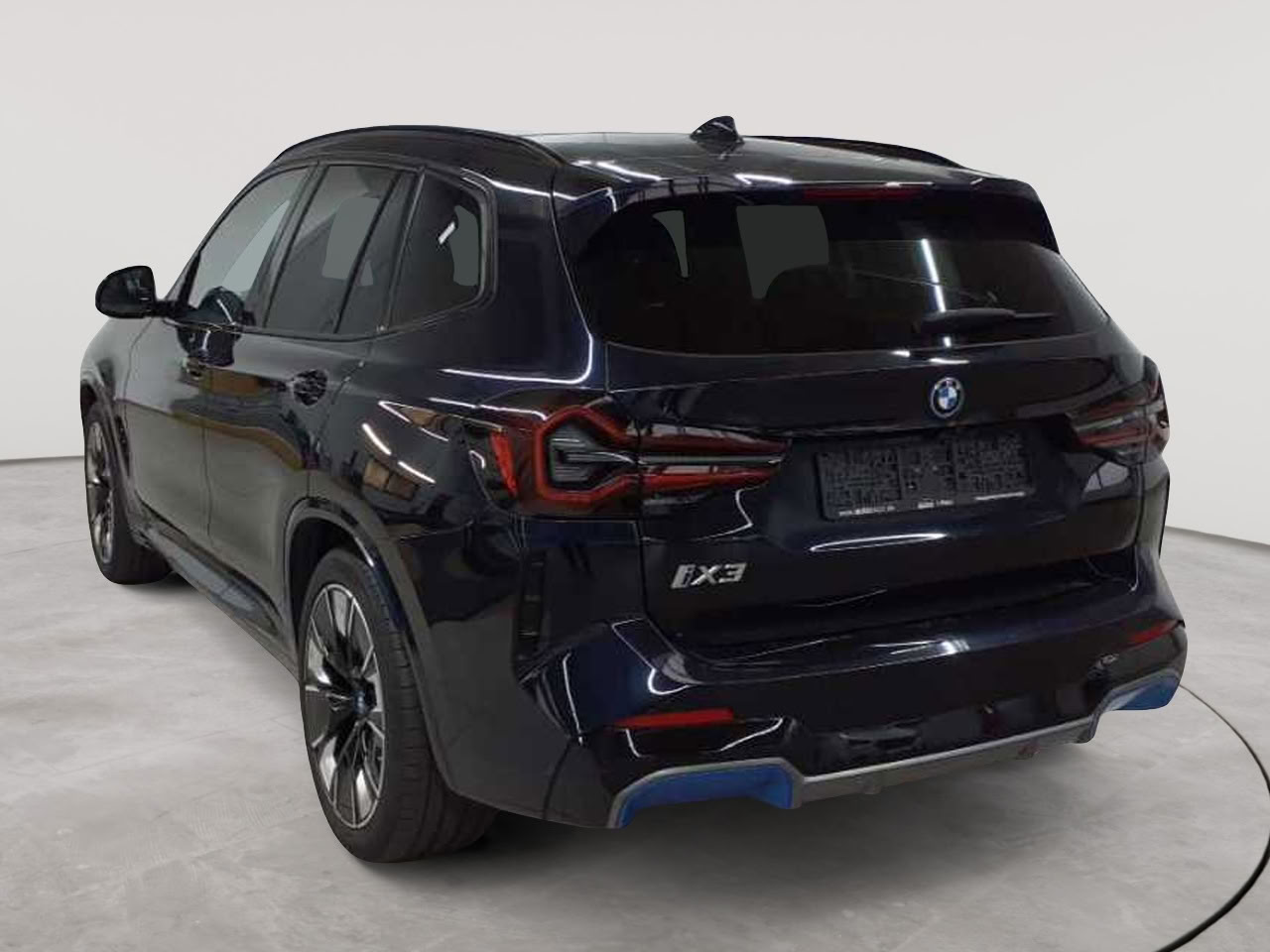 BMW iX3 Impressive 5