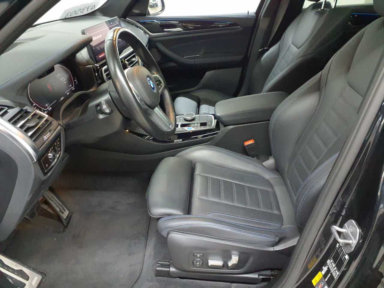 BMW iX3 Impressive 8