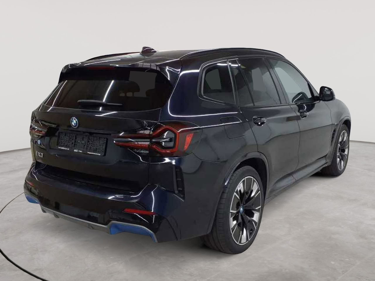 BMW iX3 Impressive 4