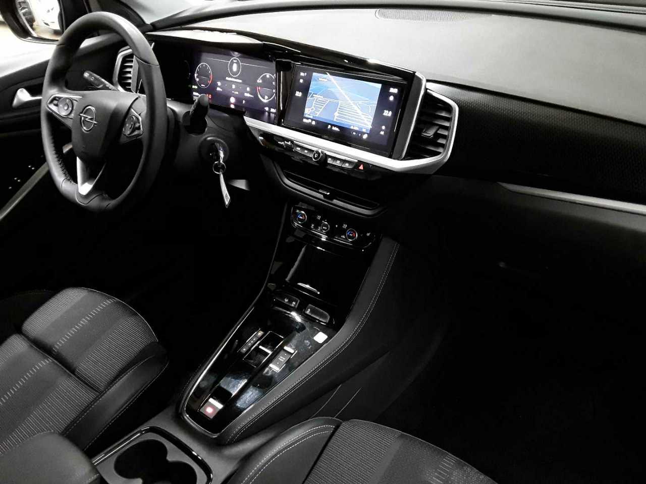 Opel Grandland 1.2 DI Automatik GS 9