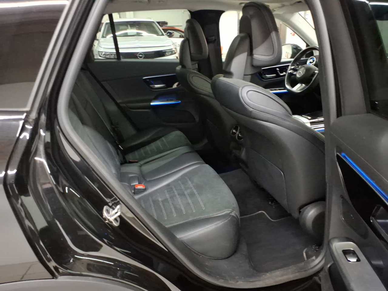 Mercedes-Benz GLC 220 d 4Matic 9G-TRONIC AMG Line Advanced 14